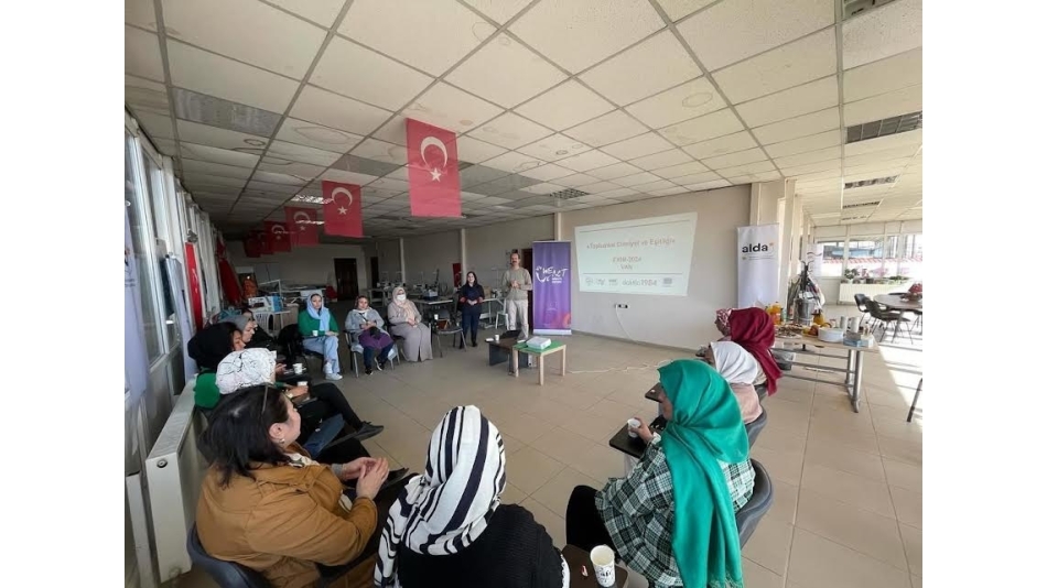 TOPLUMSAL CİNSİYET EŞİTLİĞİ EĞİTİMLERİ DEVAM EDİYOR.