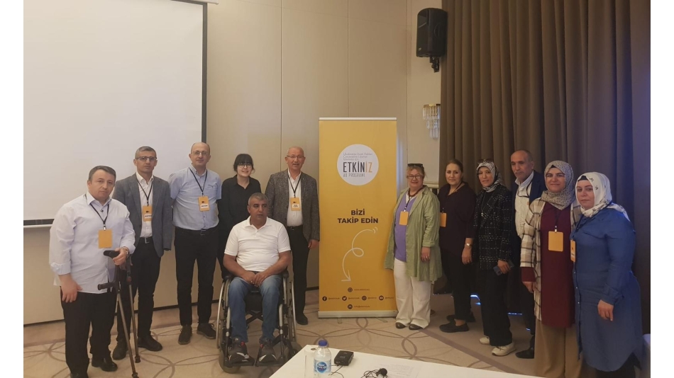 TÜRKİYE NİN YEDİ BÖLGESİNDEN İŞİTME ENGELLİ VE SAĞIR BİREYLER İLE ÇALIŞAN STK LAR VAN DA 6. DEFA BİRARAYA GELDİLER.