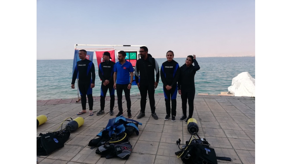 Engelliler Van Gölü’ne dalış yaptı